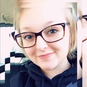 Meet your Posher, Allison